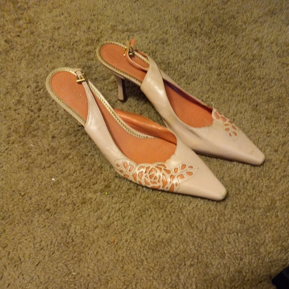 Stilettos - Picture 2 of 3